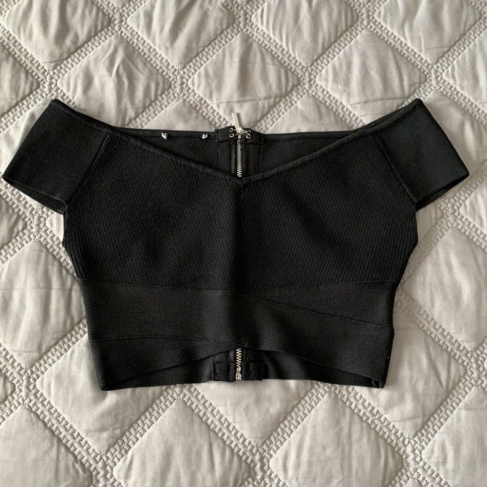 Bebe Crop Top - image 4